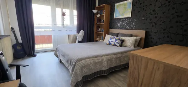 Eladó panellakás, Dunaújváros 2+1 szoba 59 m² 31.7 M Ft