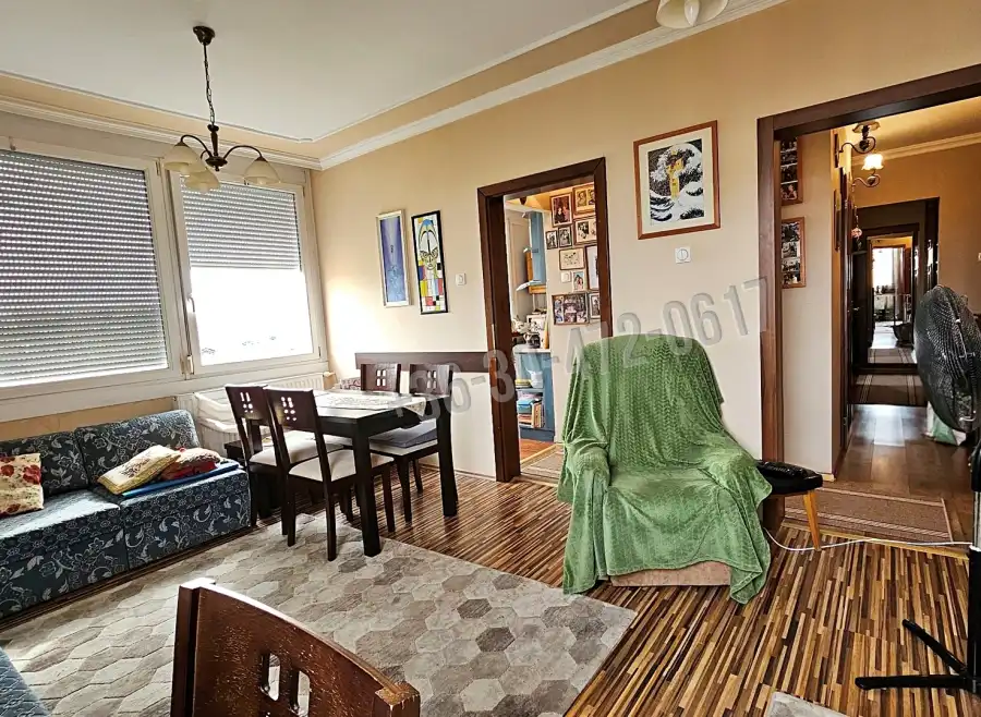 eladó panellakás, Eger