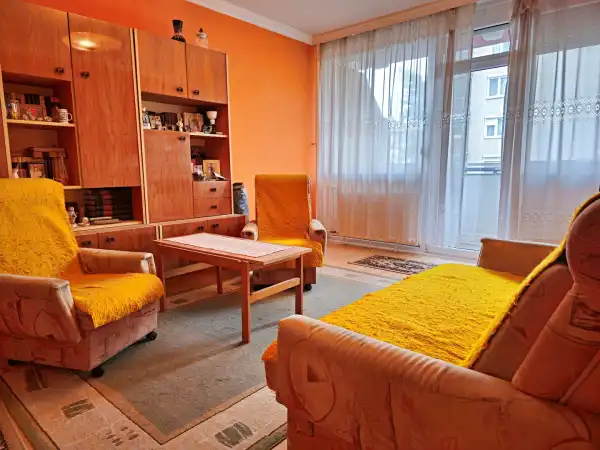 Eladó panellakás, Eger 2 szoba 57 m² 36.9 M Ft