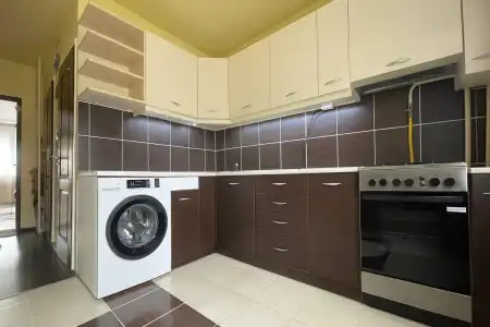 eladó panellakás, Eger