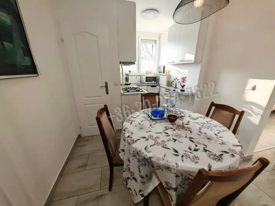 eladó panellakás, Eger