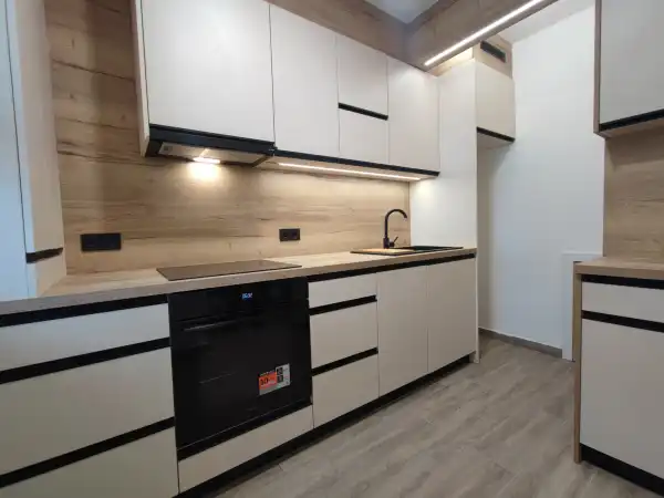 Eladó panellakás, Hatvan 2 szoba 62 m² 53.5 M Ft