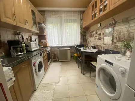 eladó panellakás, Karcag