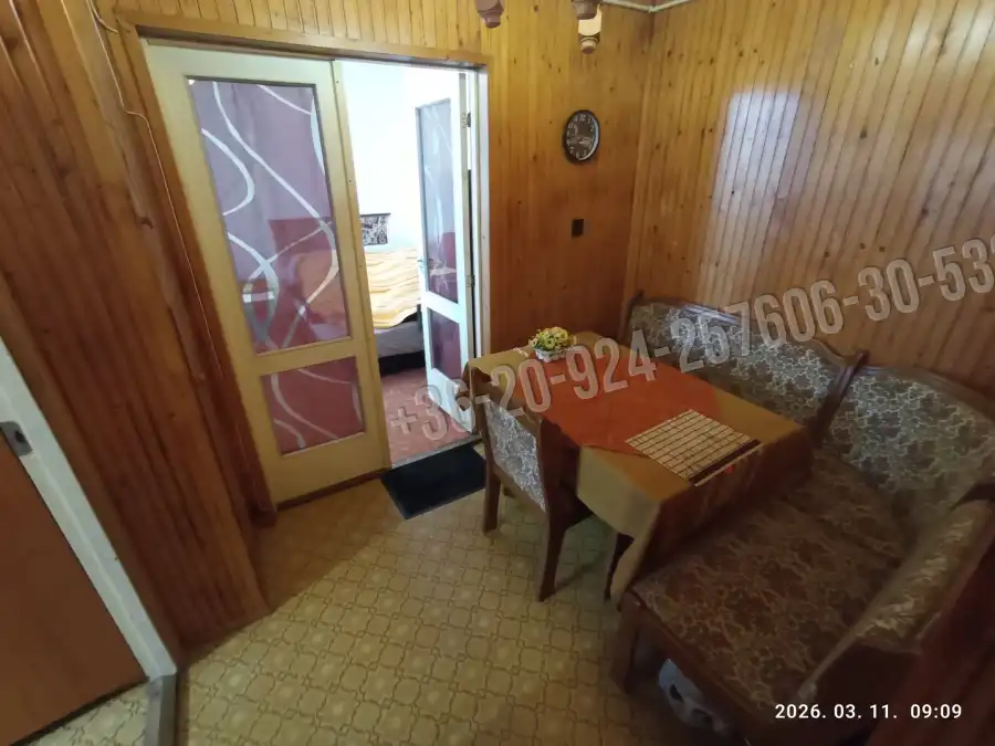 eladó panellakás, Karcag