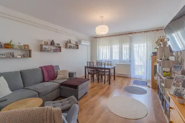 Eladó panellakás, Kecskemét 2 szoba 56 m² 42 M Ft