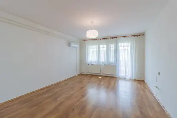 Eladó panellakás, Kecskemét 2 szoba 56 m² 42 M Ft