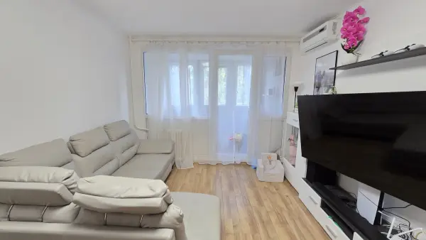 Eladó panellakás, Paks 3 szoba 65 m² 51.9 M Ft