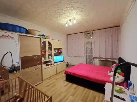 eladó panellakás, Salgótarján