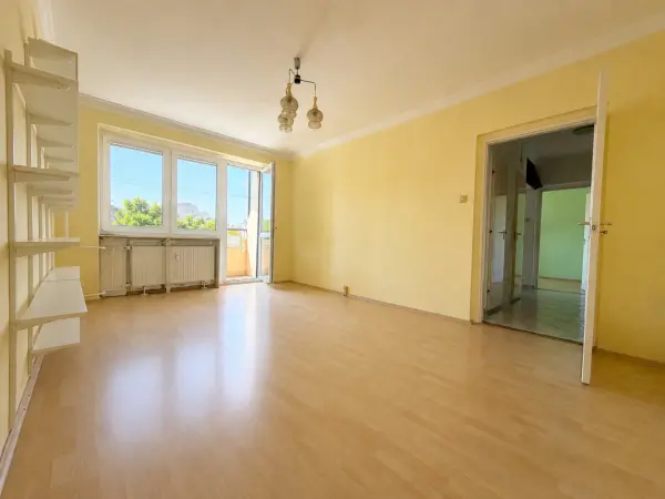 Eladó panellakás, Sopron 2 szoba 50 m² 42.5 M Ft