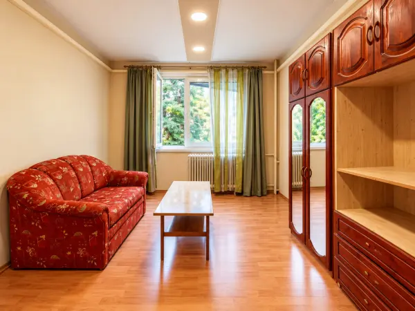 Eladó panellakás, Sopron 1+2 szoba 49.9 M Ft