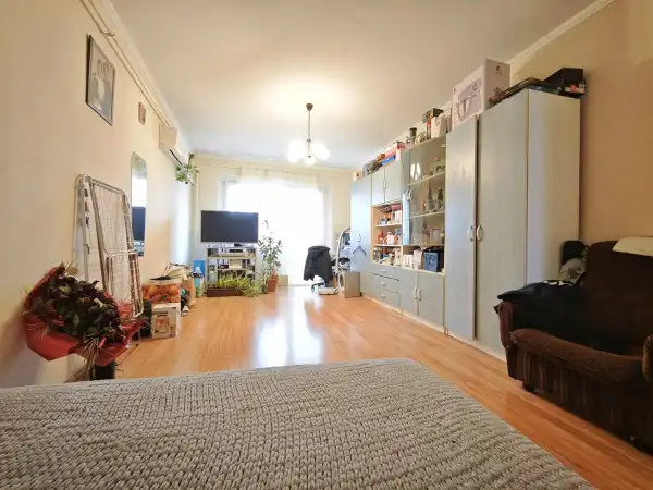 Eladó panellakás, Szeged 2 szoba 55 m² 49.7 M Ft