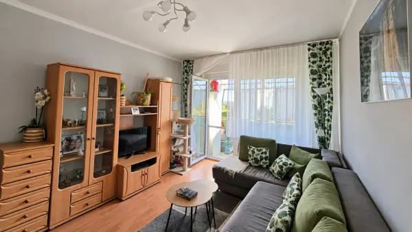 Eladó panellakás, Szeged 2 szoba 55 m² 49.7 M Ft