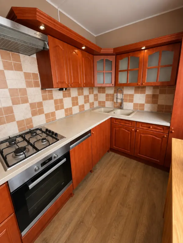 Eladó panellakás, Székesfehérvár 2+2 szoba 62 m² 56 M Ft