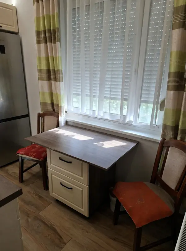 Eladó panellakás, Székesfehérvár 2+2 szoba 68 m² 69.99 M Ft