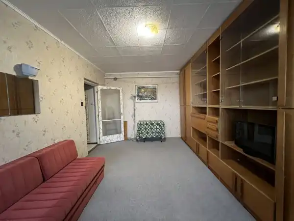 Eladó panellakás, Székesfehérvár 2 szoba 49 m² 51.9 M Ft
