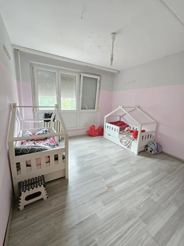 Eladó panellakás, Szentlőrinc 2+1 szoba 57 m² 34.9 M Ft