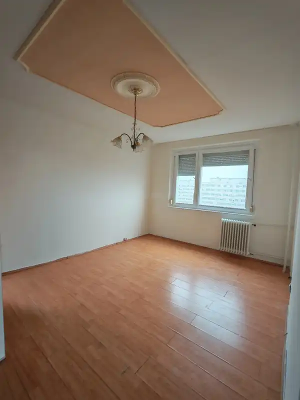 Eladó panellakás, Tatabánya 1+1 szoba 36 m² 31.9 M Ft