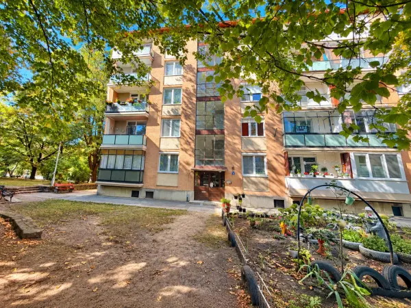 Eladó panellakás, Tatabánya 1 szoba 41 m² 36.9 M Ft