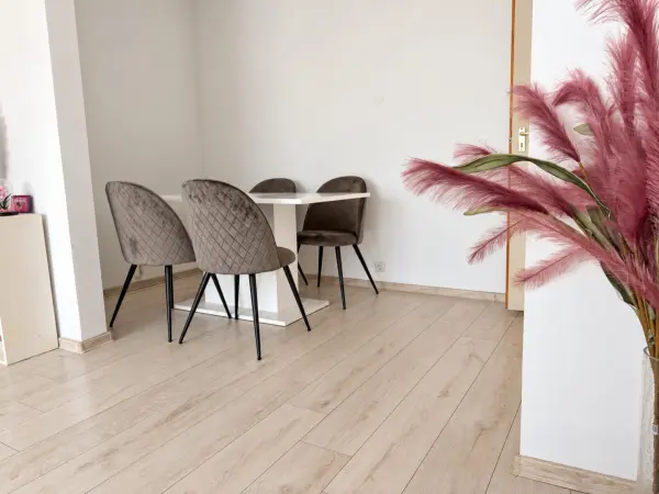 Eladó panellakás, Tatabánya 2 szoba 53 m² 41.9 M Ft