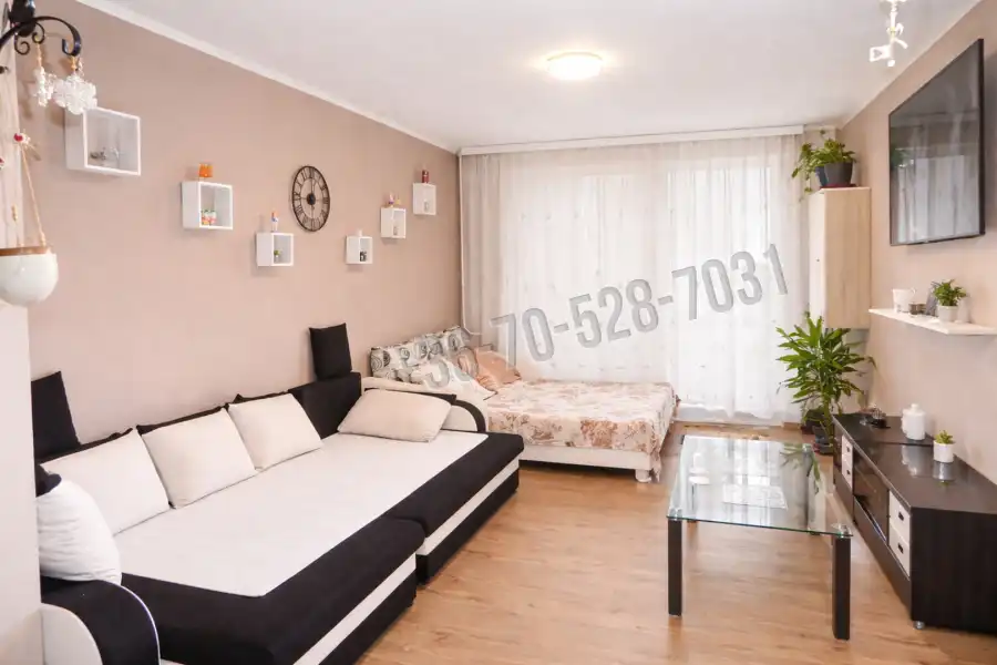 eladó panellakás, Tatabánya