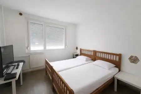 eladó panellakás, Tatabánya