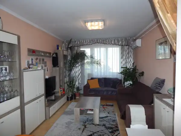 Eladó panellakás, Tatabánya 2 szoba 53 m² 42.9 M Ft