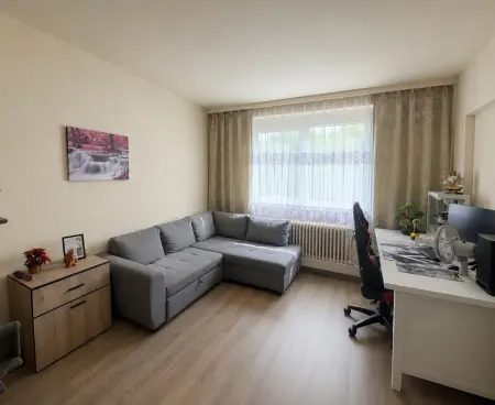 eladó panellakás, Tatabánya