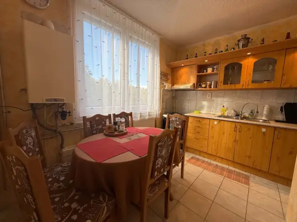Eladó panellakás, Tiszafüred 2 szoba 58 m² 38.99 M Ft
