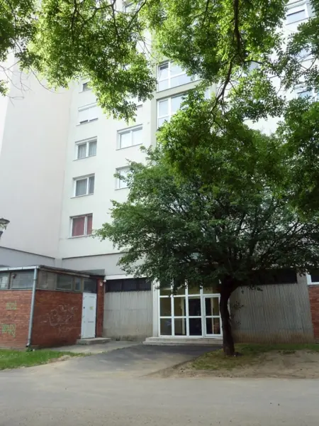 eladó panellakás, Veszprém