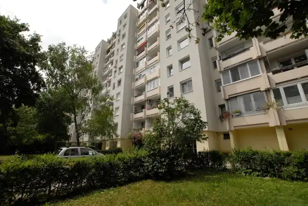 Eladó panellakás, Veszprém 1 szoba 32 m² 28.9 M Ft