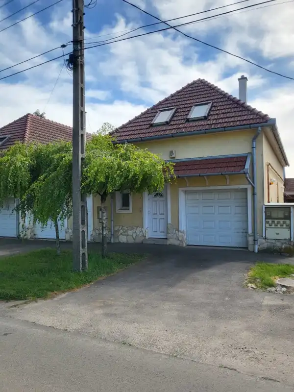 Eladó sorház, Békéscsaba 2+2 szoba 110 m² 64.9 M Ft