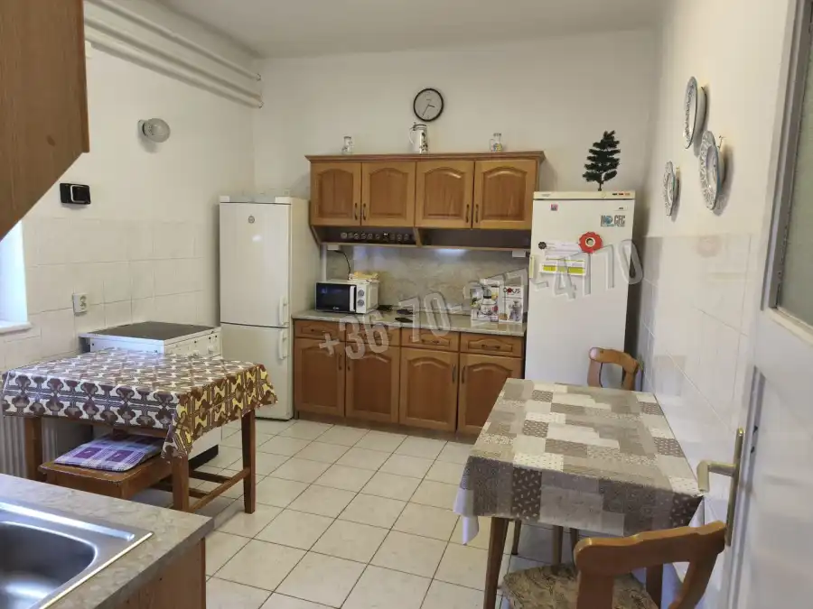 eladó sorház, Bokod