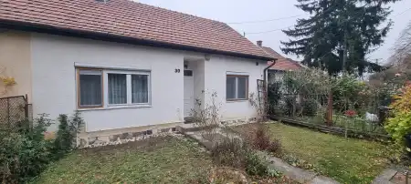 Eladó sorház, Esztergom 4 szoba 97 m² 69.9 M Ft
