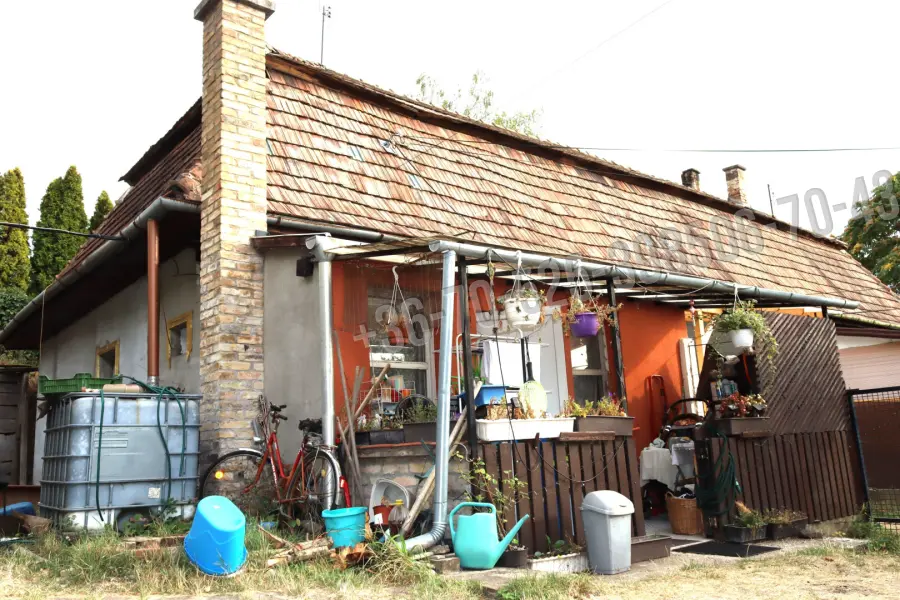 eladó sorház, Pécel