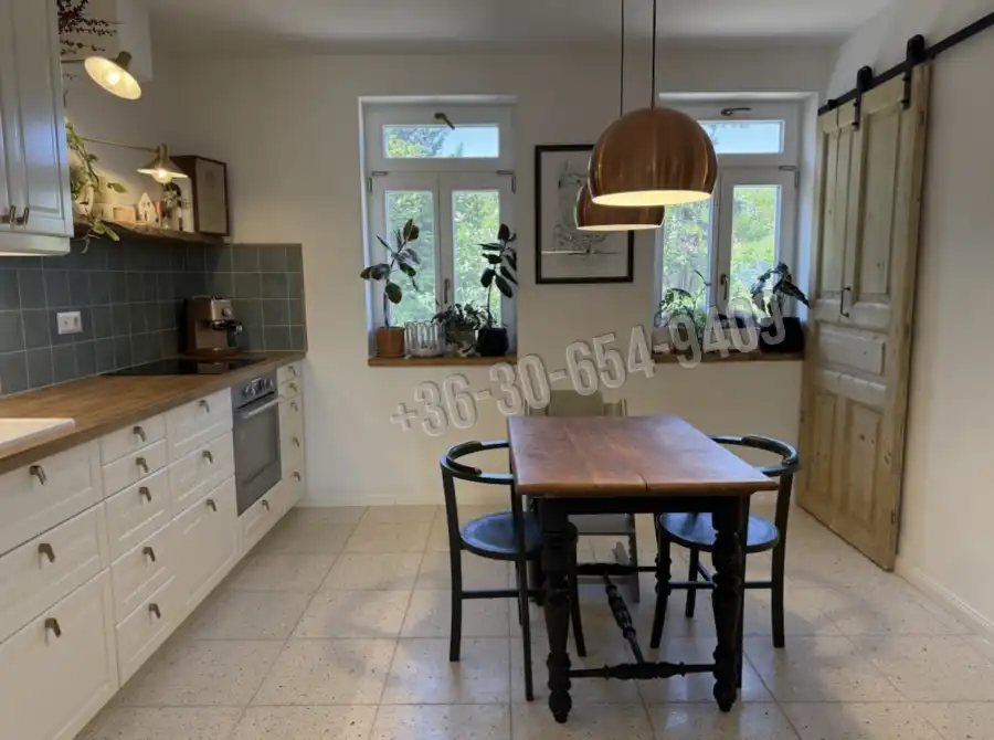 eladó sorház, Vác