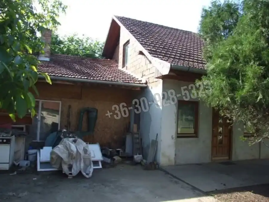 eladó tanya, Gyula