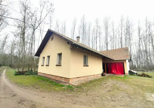 Eladó tanya, Szatymaz 2 szoba 107 m² 56.99 M Ft