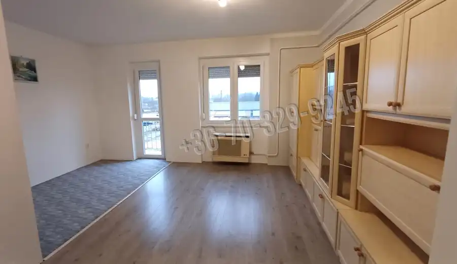 eladó téglalakás, Bátonyterenye