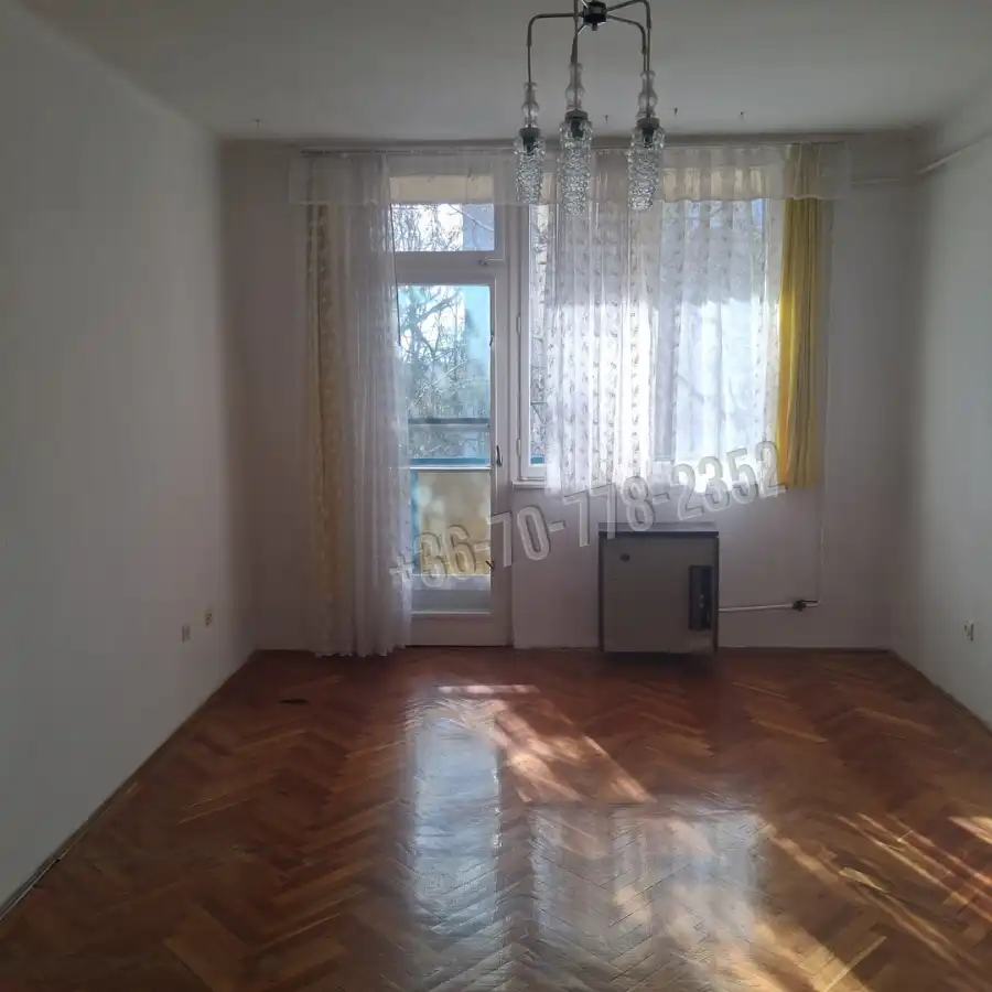 eladó téglalakás, Békéscsaba