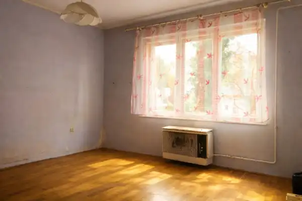 Eladó téglalakás, Békéscsaba 1 szoba 38 m² 20.7 M Ft