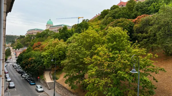 Eladó téglalakás, Budapest, I. kerület 3 szoba 91 m² 169 M Ft