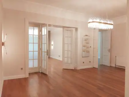 eladó téglalakás, Budapest, VI. kerület