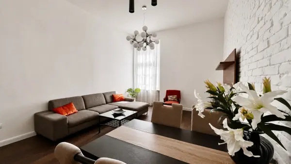 Eladó téglalakás, Budapest, VI. kerület 3 szoba 65 m² 95 M Ft