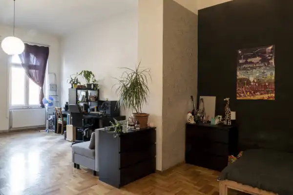 Eladó téglalakás, Budapest, VII. kerület 2 szoba 57 m² 47.6 M Ft