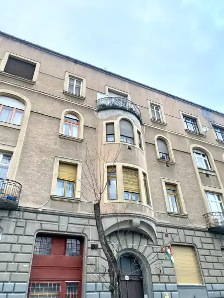 eladó téglalakás, Budapest, VIII. kerület