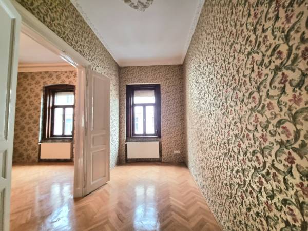 eladó téglalakás, Budapest, VIII. kerület