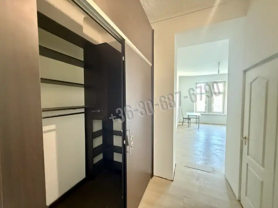 eladó téglalakás, Budapest, VIII. kerület