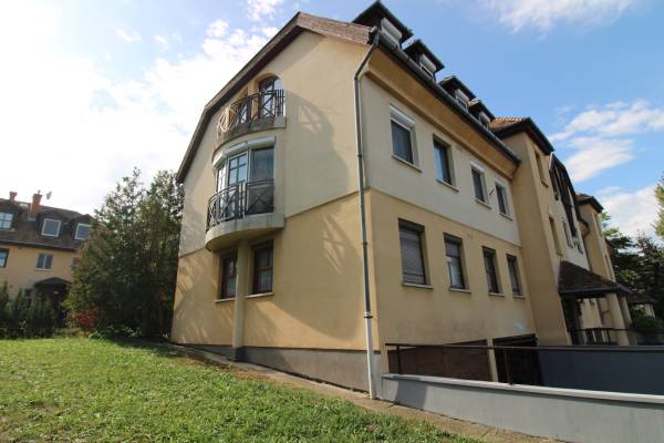 eladó téglalakás, Budapest, XVIII. kerület