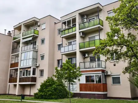 eladó téglalakás, Budapest, XVIII. kerület