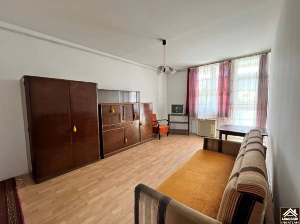 eladó téglalakás, Budapest, XX. kerület